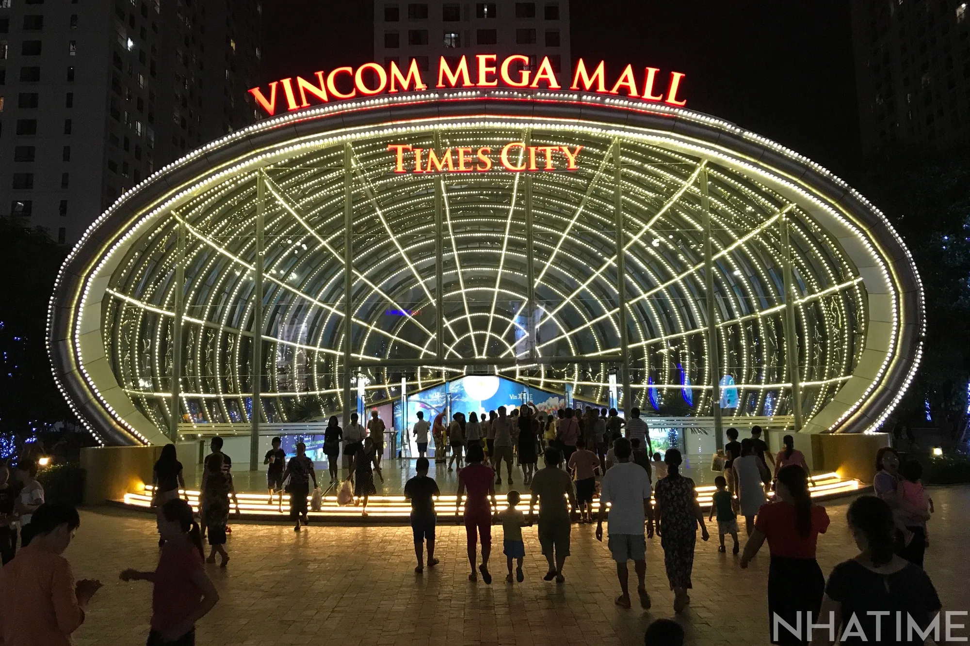 Trung Tâm Thương Mại Vincom Mega Mall Times City